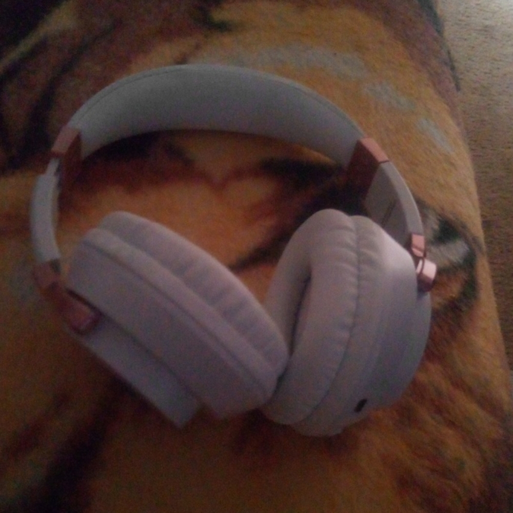 Headphone